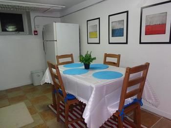 Adib - 362 Friel St, Unit 2 Apartment *