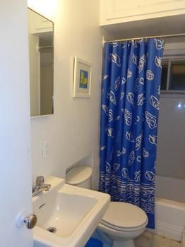Adib - 362 Friel St, Unit 2 Apartment *
