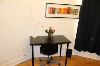 Adib - 362 Friel St, Unit 2 * Ottawa